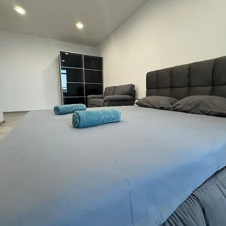 A2 Two Bedroom Апартаменты София